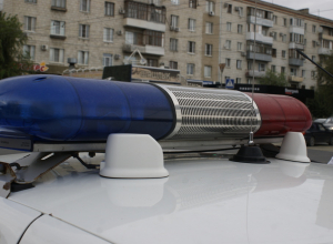 Мужчина из ревности избил друга в присутствии двух девушек в Светлоярском районе Мужчина из ревности избил друга в присутствии двух девушек в Светлоярском районе