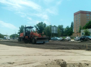В Волгограде завершают строить социальную парковку В Волгограде завершают строить социальную парковку