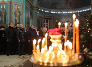 Губернатор и его команда привели регион к огромному бюджетному дефициту Губернатор и его команда привели регион к огромному бюджетному дефициту