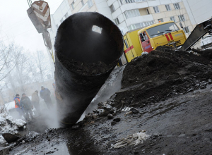 В Волгограде произошел порыв на магистральном водоводе В Волгограде произошел порыв на магистральном водоводе