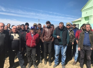 Мы требуем прекращения преступных действий главы администрации, - жители Дубовки Мы требуем прекращения преступных действий главы администрации, - жители Дубовки