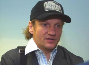 Главный тренер «Ротора» Валерий Есипов уходит в отставку Главный тренер «Ротора» Валерий Есипов уходит в отставку