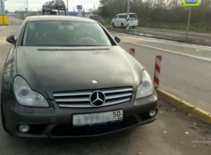 Угнанный у москвича Mercedes нашли под Волгоградом при транспортировке в Махачкалу Угнанный у москвича Mercedes нашли под Волгоградом при транспортировке в Махачкалу