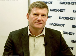 «Я уже думал, останусь там и не выберусь, спас звонок дочери», - Олег Савченко о восхождении на Эверест «Я уже думал, останусь там и не выберусь, спас звонок дочери», - Олег Савченко о восхождении на Эверест