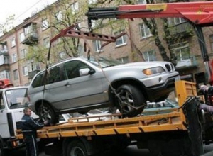 400 автомобилей за два месяца стали добычей эвакуаторов в центре Волгограда 400 автомобилей за два месяца стали добычей эвакуаторов в центре Волгограда