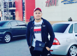 Оставшийся без пальца волгоградский полицейский снова идет судиться с МВД Оставшийся без пальца волгоградский полицейский снова идет судиться с МВД