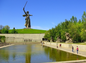 Власти выкручивали экспертам руки, чтобы те согласовали «реконструкцию» Мамаева кургана Власти выкручивали экспертам руки, чтобы те согласовали «реконструкцию» Мамаева кургана