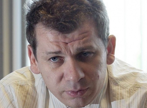 С миллиардами в Англию сбежал экс-сенатор от Волгоградской области С миллиардами в Англию сбежал экс-сенатор от Волгоградской области