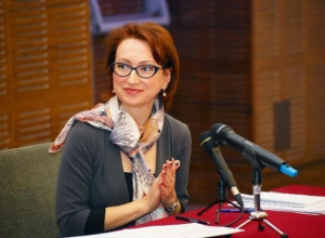 Экс-директор Волгоградского краеведческого музея Ирина Карева нашла себе работу Экс-директор Волгоградского краеведческого музея Ирина Карева нашла себе работу