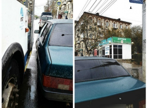 Водитель ВАЗа заставил бабушек выходить из автобуса «Питеравто» прямо в салон его машины Водитель ВАЗа заставил бабушек выходить из автобуса «Питеравто» прямо в салон его машины