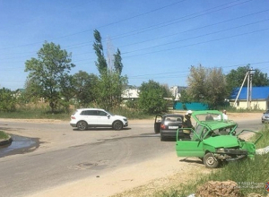 Водитель «Оки» погиб в столкновении с Daewoo Matiz на юге Волгограда Водитель «Оки» погиб в столкновении с Daewoo Matiz на юге Волгограда