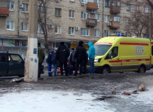 Волгоградка попала под машину на пешеходном переходе Волгоградка попала под машину на пешеходном переходе
