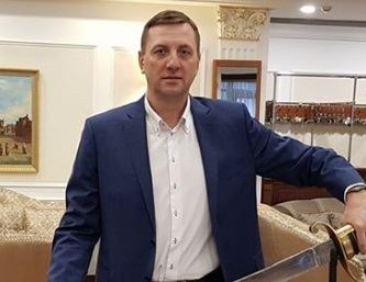Ректор волгоградского института бизнеса в свой день рождения заговорил стихами Ректор волгоградского института бизнеса в свой день рождения заговорил стихами