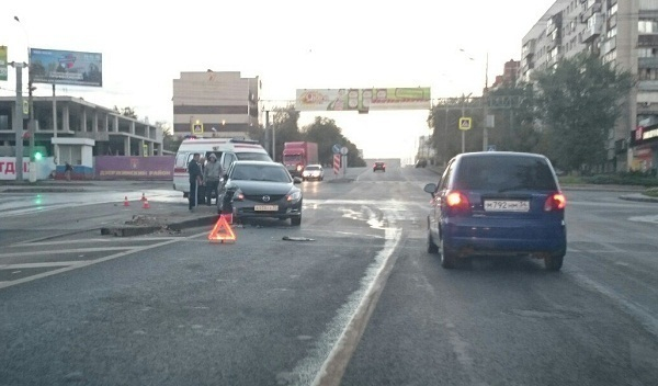 Скорая помощь попала в ДТП в центре Волгограда Скорая помощь попала в ДТП в центре Волгограда