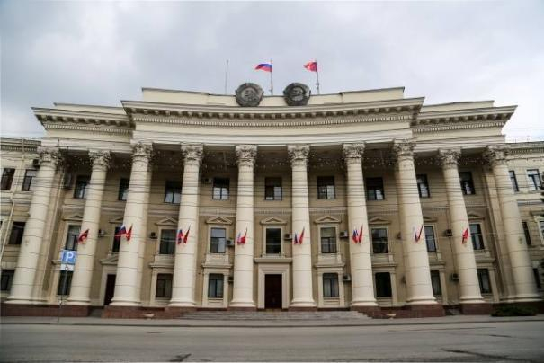 В Волгограде депутата «отфутболила» вице-губернатор В Волгограде депутата «отфутболила» вице-губернатор