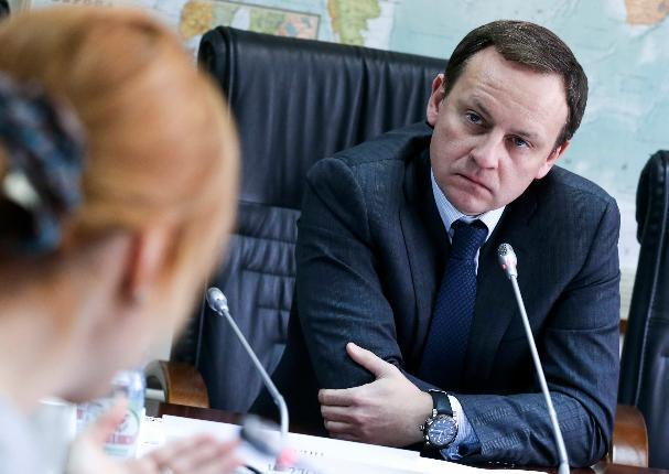 Высокопоставленный российский единоросс признался: у него в Волгограде есть «больше, чем друг» Высокопоставленный российский единоросс признался: у него в Волгограде есть «больше, чем друг»