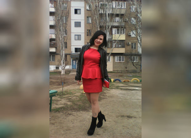 Осужденная за секс с 15-летним учеником российская учительница погибла в ДТП