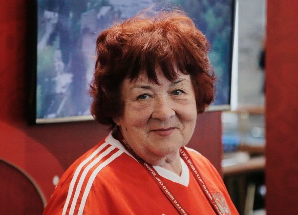 За три недели сгорела от рака легендарный диктор Центрального стадиона Волгограда За три недели сгорела от рака легендарный диктор Центрального стадиона Волгограда