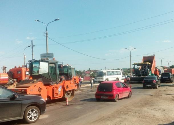 3-я продольная на севере Волгограда стоит в огромной пробке 3-я продольная на севере Волгограда стоит в огромной пробке