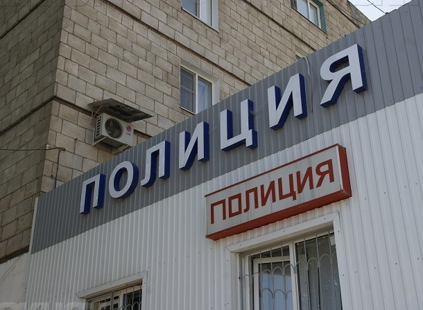 54-летний житель Волгоградской области вспорол горло соседской собаке 54-летний житель Волгоградской области вспорол горло соседской собаке