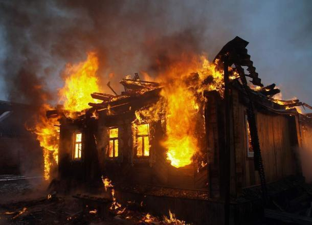 Один человек погиб и один обгорел в пожарах Волгоградской области Один человек погиб и один обгорел в пожарах Волгоградской области