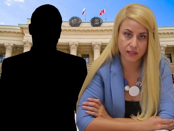 Руководитель мужа оскандалившейся волжской чиновницы Славиной неожиданно ушел в отставку Руководитель мужа оскандалившейся волжской чиновницы Славиной неожиданно ушел в отставку