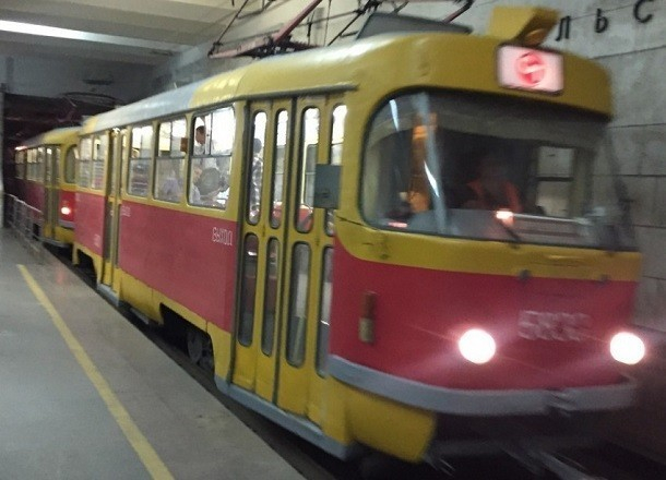 Приставы могут арестовать счета МУП «Метроэлектротрас» из-за долгов по зарплате Приставы могут арестовать счета МУП «Метроэлектротрас» из-за долгов по зарплате