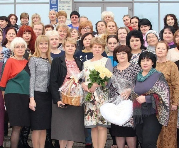 Накануне Нового года свой пост покинула директор волгоградской библиотеки Горького Накануне Нового года свой пост покинула директор волгоградской библиотеки Горького