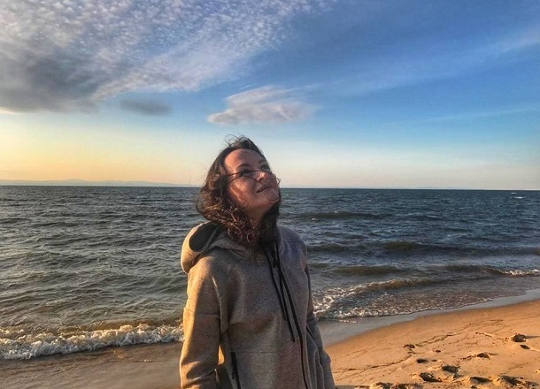 Елена Слесаренко рассказала, кто трепал ей волосы Елена Слесаренко рассказала, кто трепал ей волосы