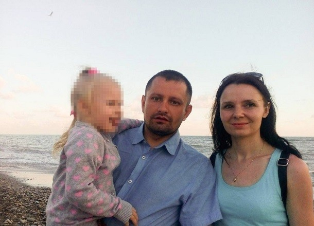 Погибшего в Сирии летчика Константина Назарова не могут похоронить уже 15 дней Погибшего в Сирии летчика Константина Назарова не могут похоронить уже 15 дней