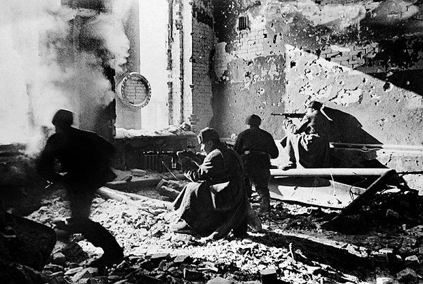 20 декабря 1942 года – в своем послании к Сталину Черчилль восхищается наступательными операциями Красной Армии 20 декабря 1942 года – в своем послании к Сталину Черчилль восхищается наступательными операциями Красной Армии
