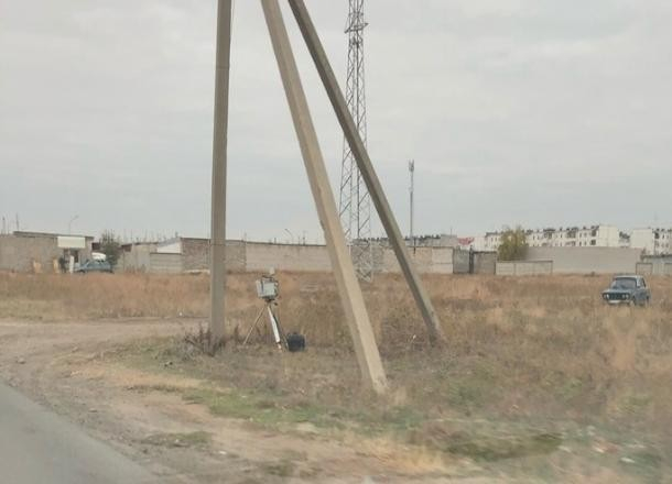 Новая тренога появилась при въезде на новый мост в Волжском Новая тренога появилась при въезде на новый мост в Волжском