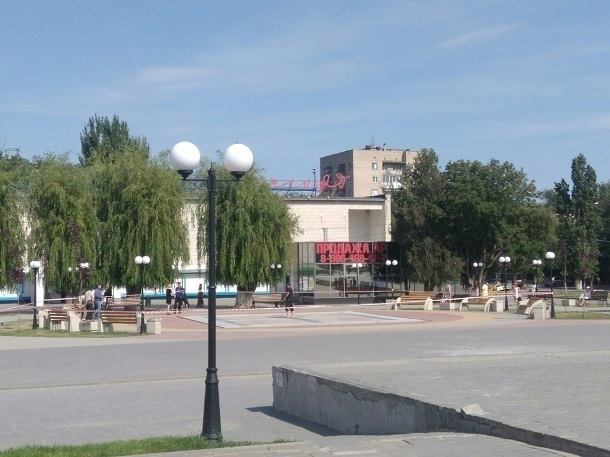 Сухой фонтан готовится к открытию на юге Волгограда Сухой фонтан готовится к открытию на юге Волгограда