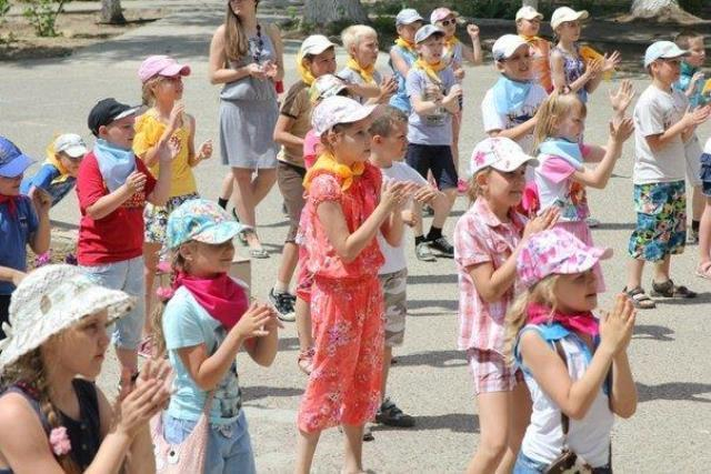 Почти 16 тысяч юных волгоградцев оставили в школе на лето Почти 16 тысяч юных волгоградцев оставили в школе на лето