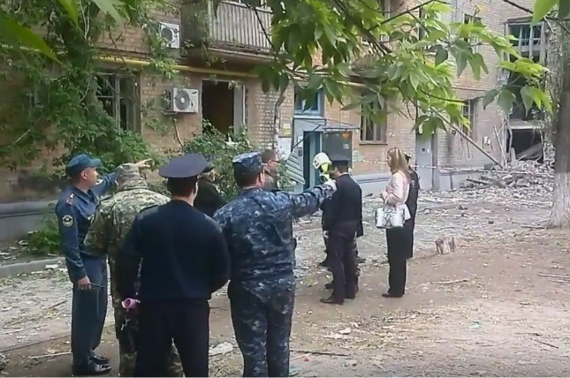 Следователи озвучили имена троих подозреваемых по делу о взрыве дома в Волгограде Следователи озвучили имена троих подозреваемых по делу о взрыве дома в Волгограде