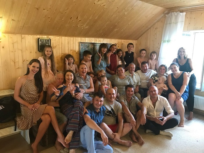 Родные и близкие поздравляют Надежду и Евгения Чупеевых с золотой свадьбой Родные и близкие поздравляют Надежду и Евгения Чупеевых с золотой свадьбой