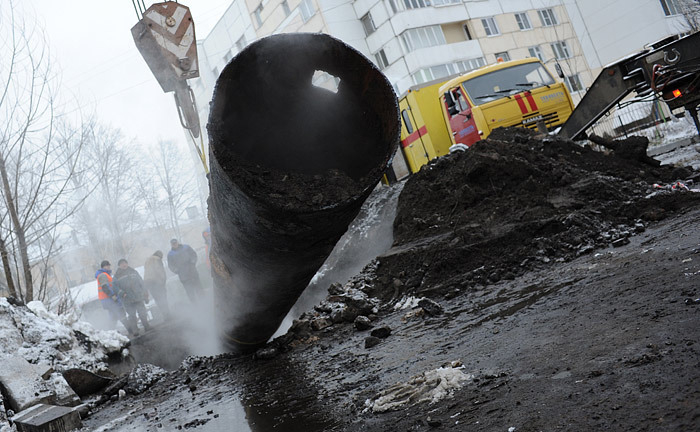 В Волгограде произошел порыв на магистральном водоводе В Волгограде произошел порыв на магистральном водоводе