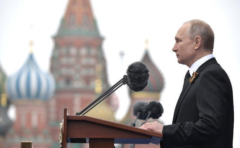 Владимир Путин помиловал 18- летнюю преступницу из Волгограда Владимир Путин помиловал 18- летнюю преступницу из Волгограда
