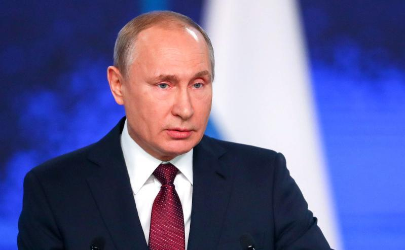 Волгоградские депутаты готовы направить запрос Владимиру Путину по поводу высоких цен на бензин Волгоградские депутаты готовы направить запрос Владимиру Путину по поводу высоких цен на бензин