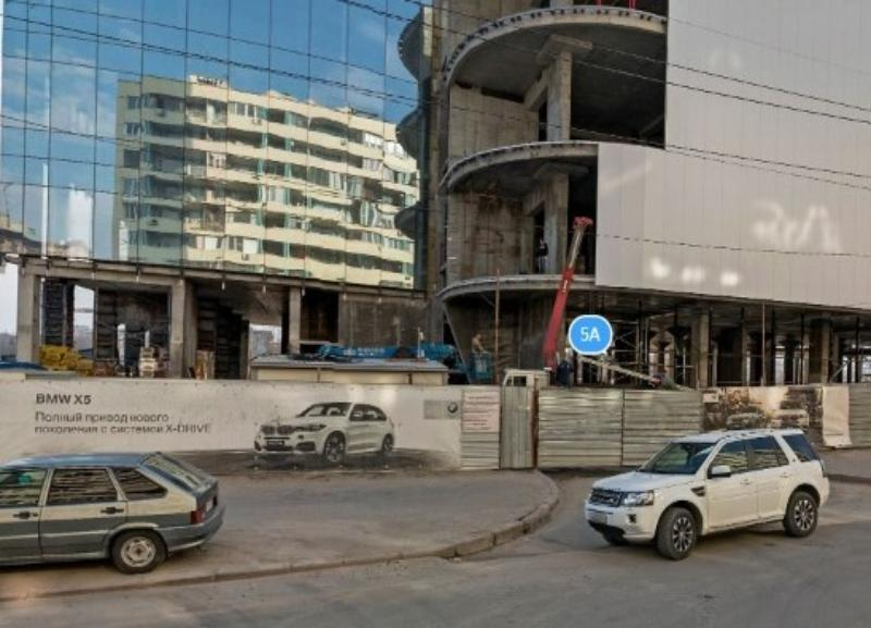 Арендаторов стали искать для скандальной 19-этажной стеклянной высотки у «Современника» в Волгограде Арендаторов стали искать для скандальной 19-этажной стеклянной высотки у «Современника» в Волгограде