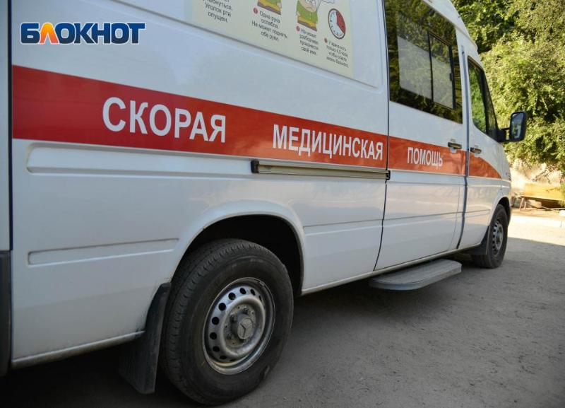 Мужчину спасли из горящей «Лады» в Волгоградской области