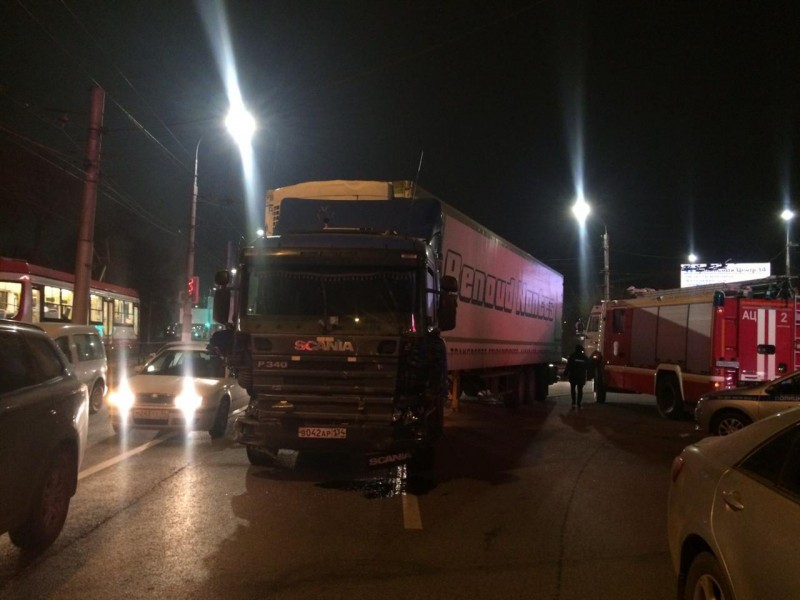 На виновника аварии с 14 автомобилями в Волгограде не станут возбуждать уголовного дела На виновника аварии с 14 автомобилями в Волгограде не станут возбуждать уголовного дела