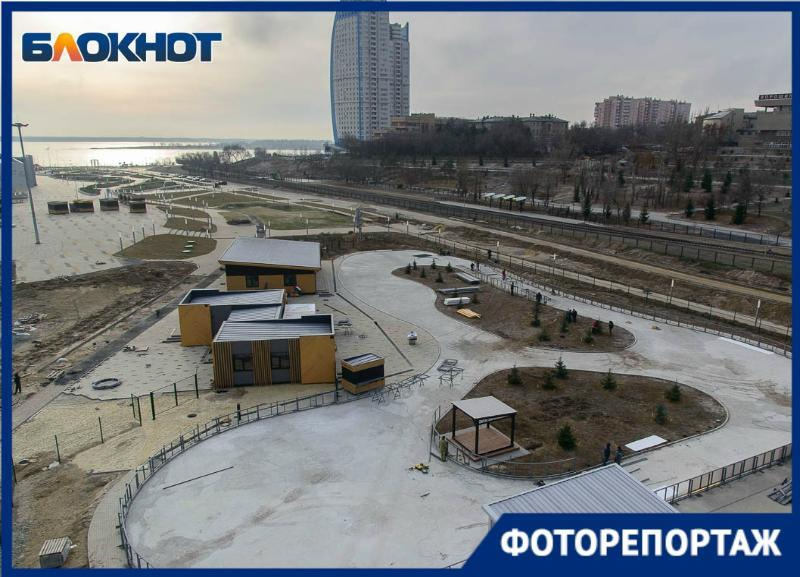 Гигантский каток у музея «Россия - моя история» откроют до Нового года в Волгограде Гигантский каток у музея «Россия - моя история» откроют до Нового года в Волгограде