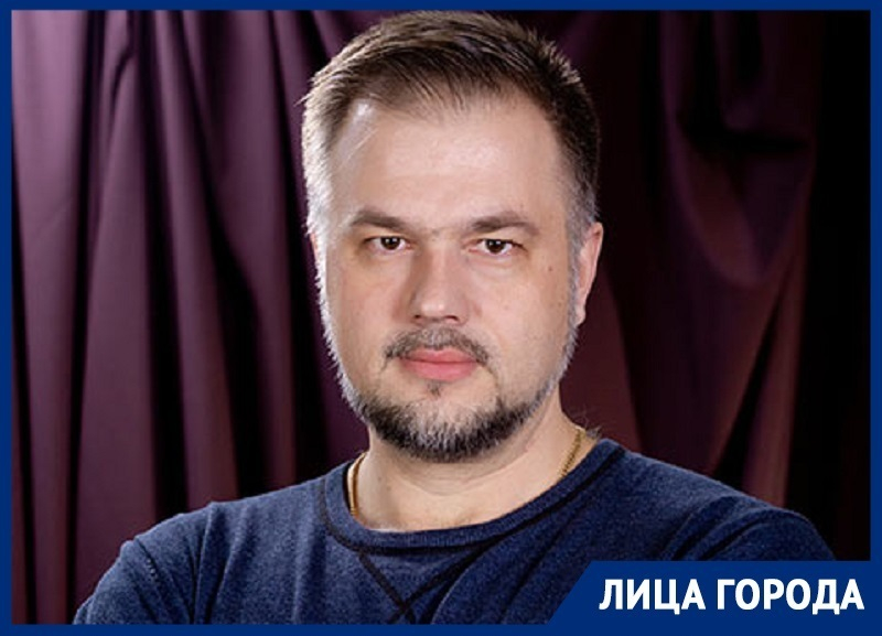После выступления я теряю до трех килограммов веса, - главный дирижер «Царицынской оперы» После выступления я теряю до трех килограммов веса, - главный дирижер «Царицынской оперы»