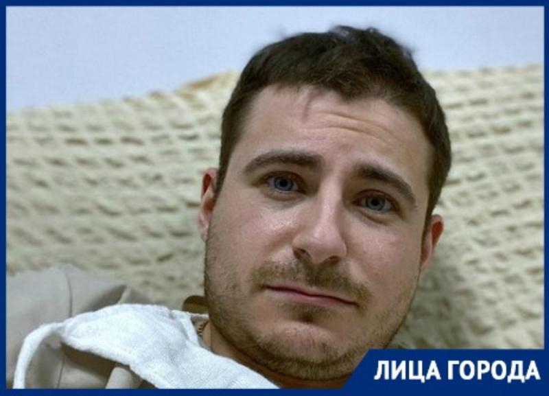 «Случаев было очень много — от травм до ножа в голове»: волгоградский нейрохирург Эмиль Ахундов «Случаев было очень много — от травм до ножа в голове»: волгоградский нейрохирург Эмиль Ахундов