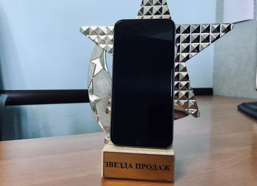 Сколько волгоградским студентам нужно голодать, чтобы купить новый Iphone XR Сколько волгоградским студентам нужно голодать, чтобы купить новый Iphone XR