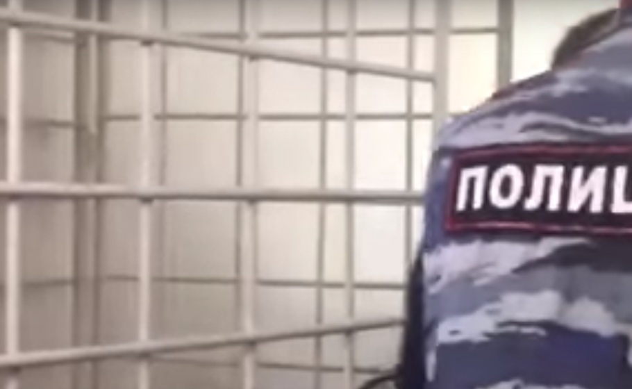 24-летнего парня расстреляли в живот из-за двух саратовских стюардесс в Волгограде 24-летнего парня расстреляли в живот из-за двух саратовских стюардесс в Волгограде