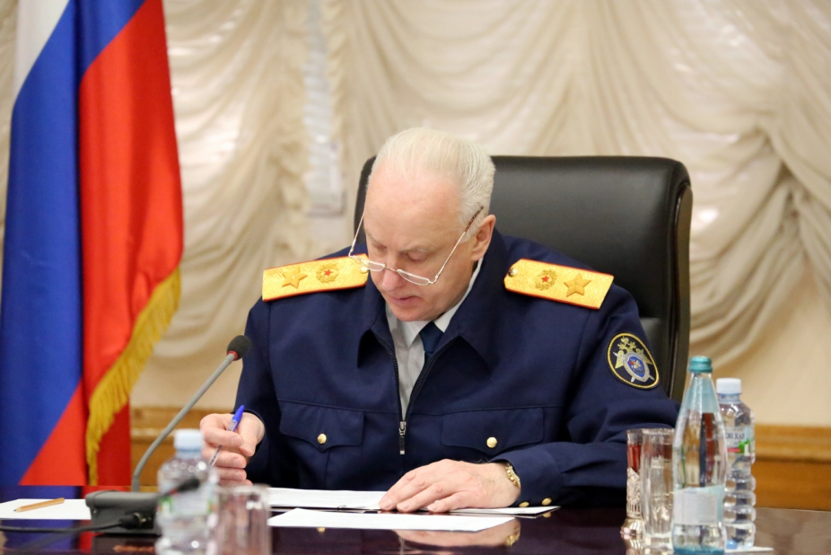 Александр Бастрыкин потребовал разобраться в гибели солдата-срочника из Волгограда Александр Бастрыкин потребовал разобраться в гибели солдата-срочника из Волгограда