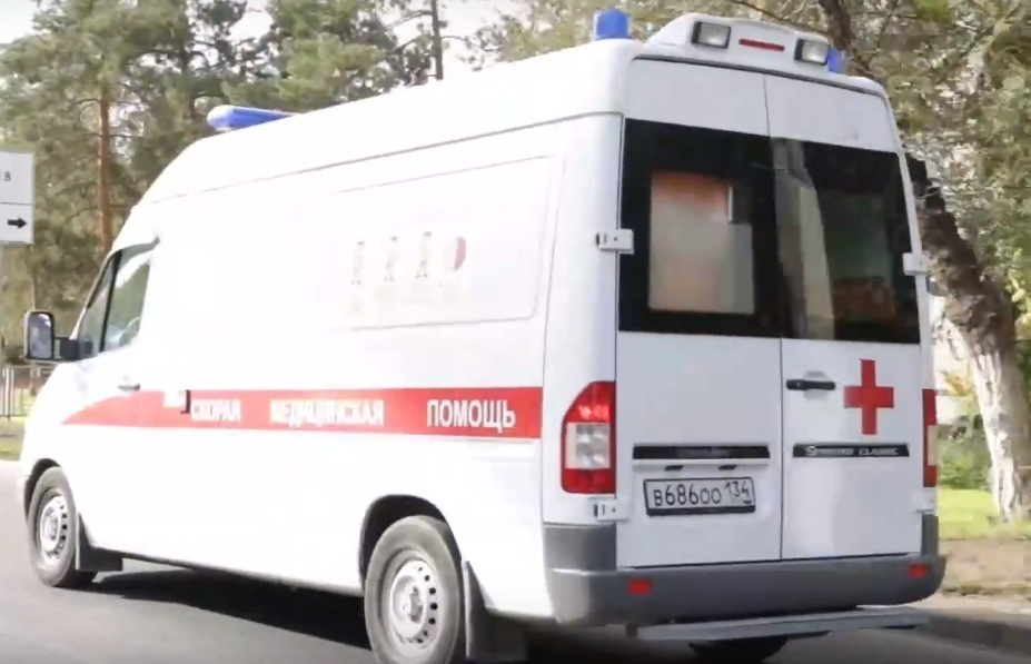 Спасенная из пожара женщина скончалась на руках медиков в Волгоградской области Спасенная из пожара женщина скончалась на руках медиков в Волгоградской области