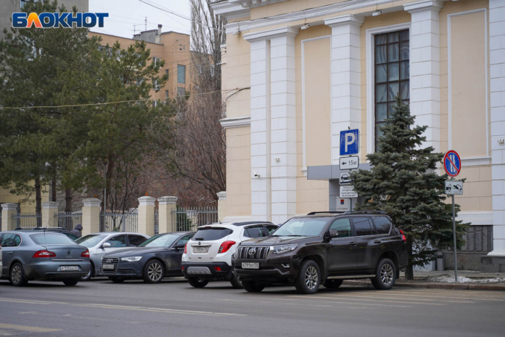 Жители Волгограда предложили переселить мэрию в Красноармейский район